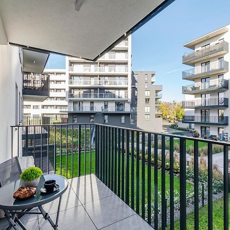 Sky Home- Blue Apartament -Manufaktura, Bezplatny Parking, Klima, Dostep Na Kod Łódź Esterno foto